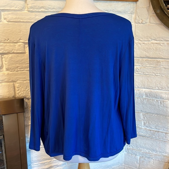 Sweater - Picture 2 of 4